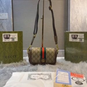 Gucci Ophidia Small Shoulder Bag in GG Supreme – Iconic Web Stripe Crossbody Essential